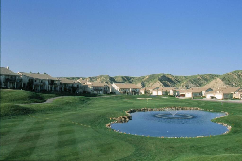 Paradise Canyon Golf Resort - Signature Condo 380 Lethbridge Kültér fotó